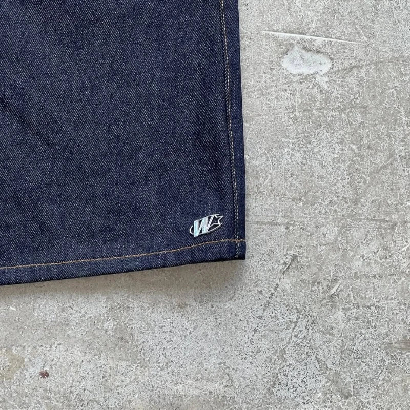 Y2K baggy denim shorts